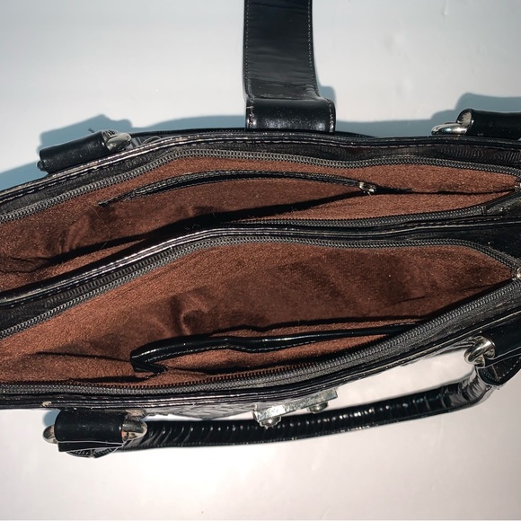 Authentic Gucci mini purse black crocodile print locking purse suede lining - Picture 12 of 15